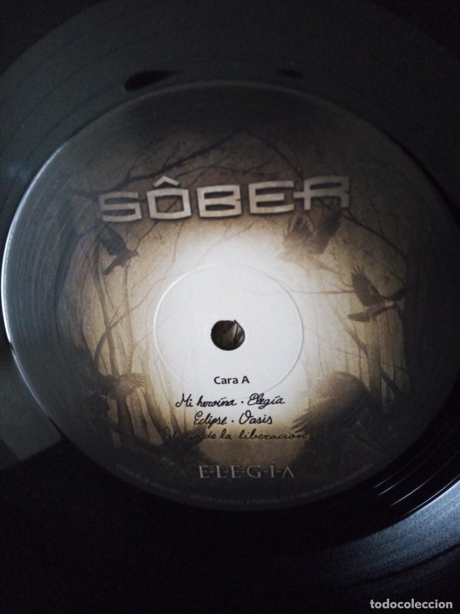 Discos de vinilo: Sobre, Eleg&iacute;a 2021 edici&oacute;n especial vinilo con libro. - Foto 3