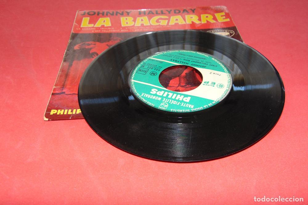 Discos de vinilo: Johnny Hallyday &ndash; La Bagarre -SINGLE FRANCES - Foto 4