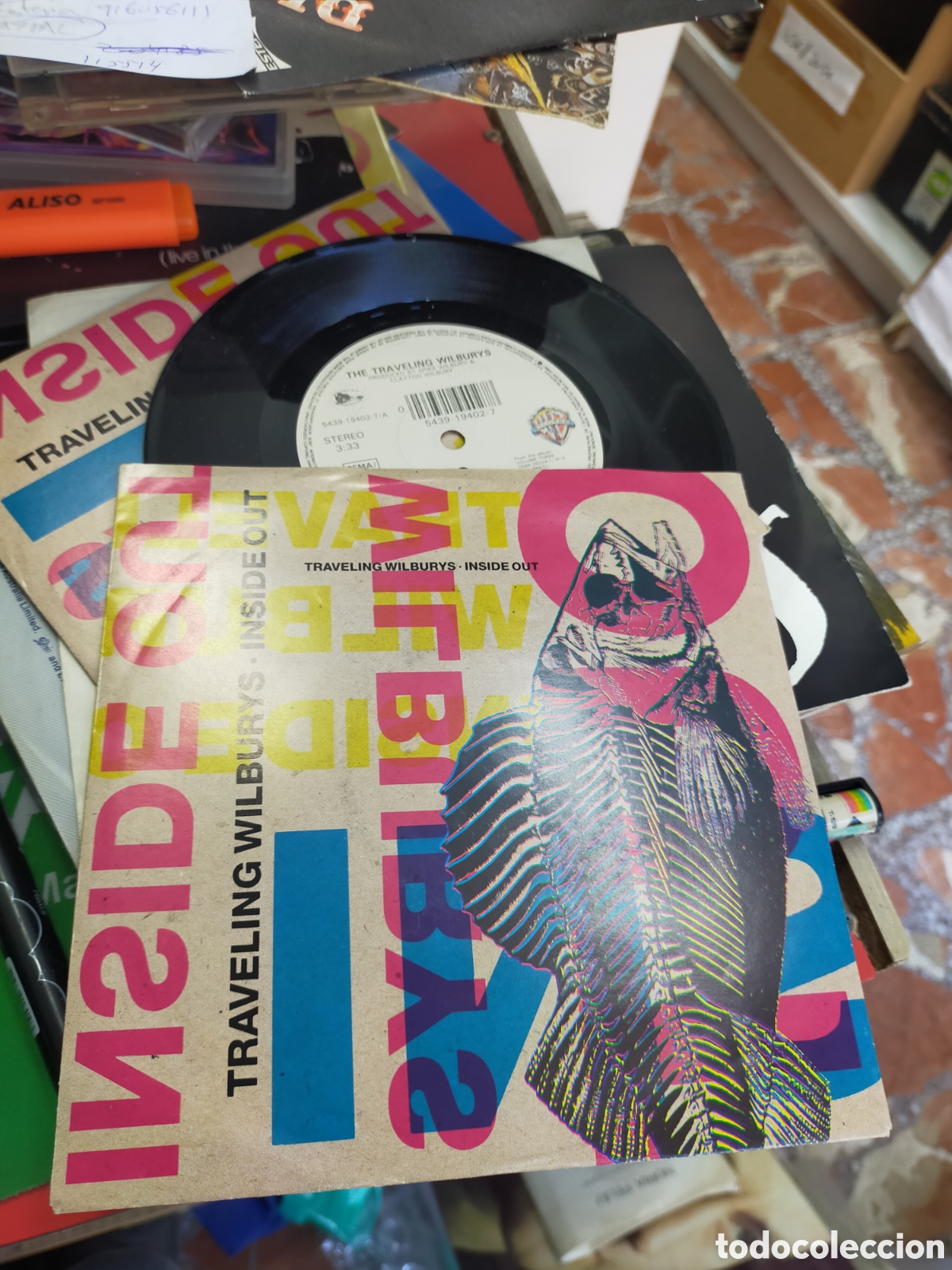 Discos de vinilo: The traveling wilburys single inside Out /2 - Foto 1