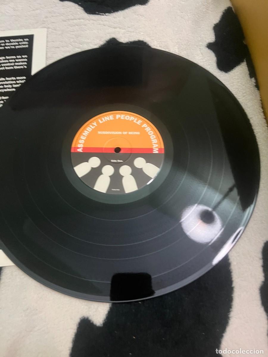 Discos de vinilo: Assembly Line People Program Subdivision Of Being - Foto 4