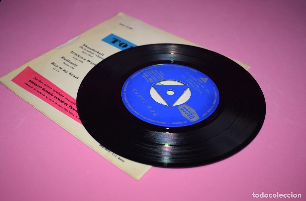 Discos de vinilo: Tom Jones &lrm;&ndash; Thunderball + 3 - EP 1965 - Foto 5
