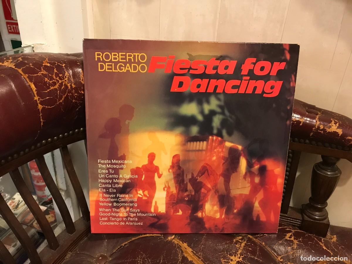 Discos de vinilo: LP. ROBERTO DELGADO. FIESTA FOR DANCING. 1973 - Foto 1