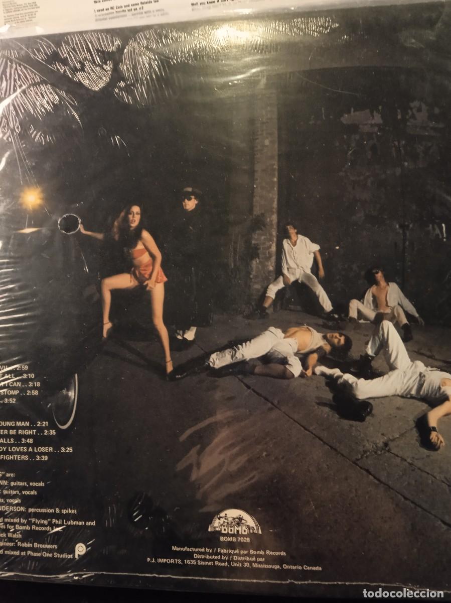 Discos de vinilo: BATTERED WIVES- BATTERED WIVES. LP USA. VINILO ROJO - Foto 2