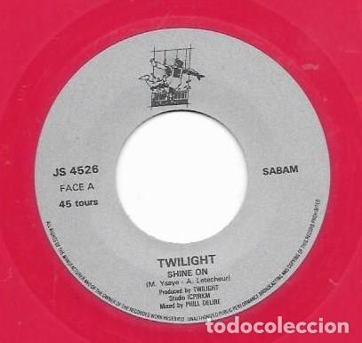 Discos de vinilo: Twilight &ndash; Shine On - SG 7&rdquo;- Red - Italo Disco - Foto 2