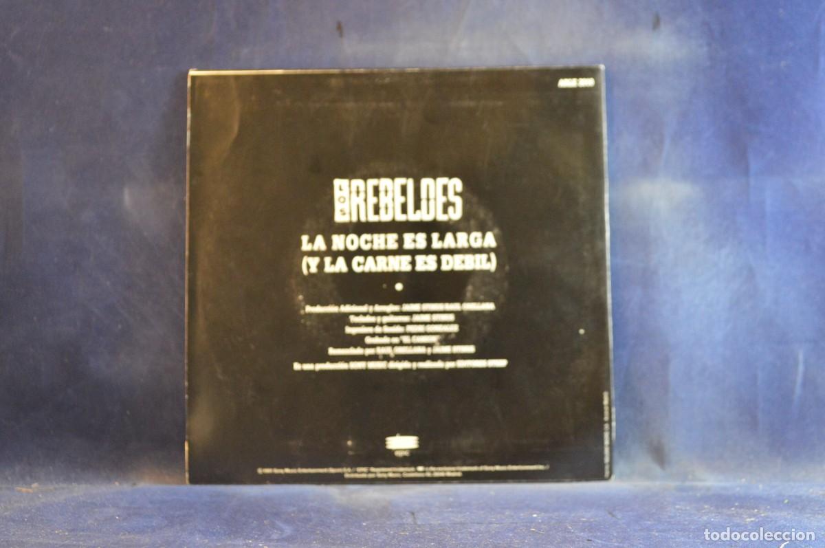 Discos de vinilo: LOS REBELDES &ndash; LA NOCHE ES LARGA Y LA CARNE ES DEVIL - SINGLE - Foto 2