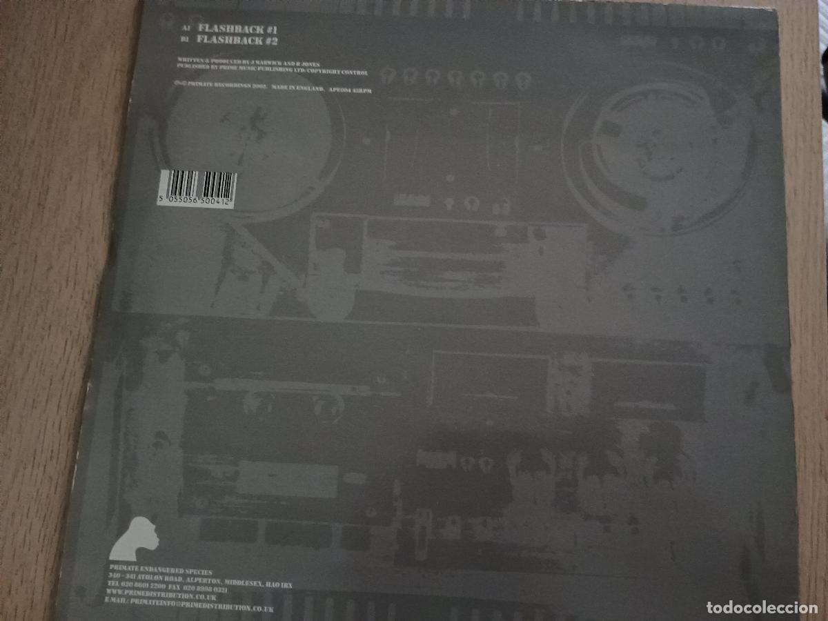 Discos de vinilo: Traxster &lrm;&ndash; Flashbacks UK 2002 Electronic Tribal, Techno, Breakbeat - Foto 3