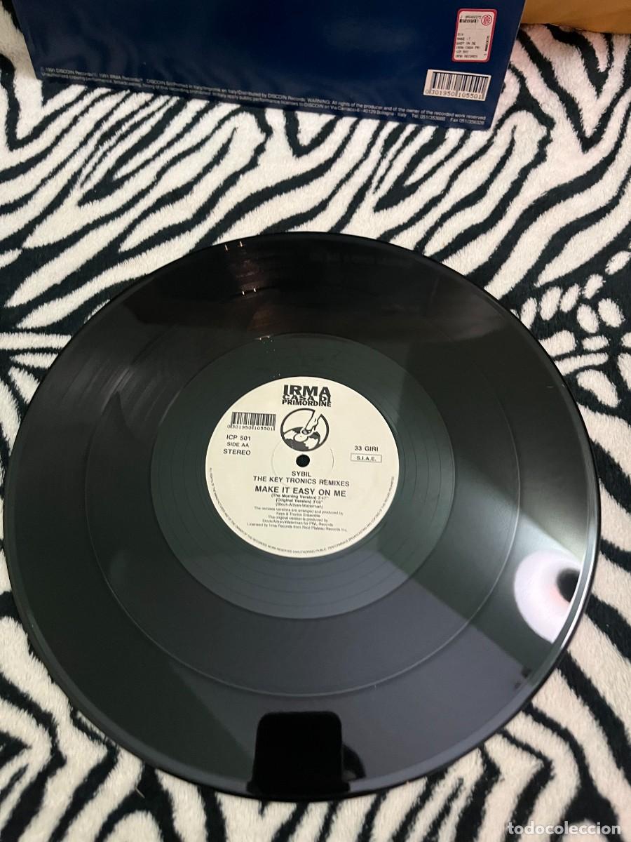 Discos de vinilo: Sybil Make It Easy On Me (The Key Tronics Remixes) - Foto 3