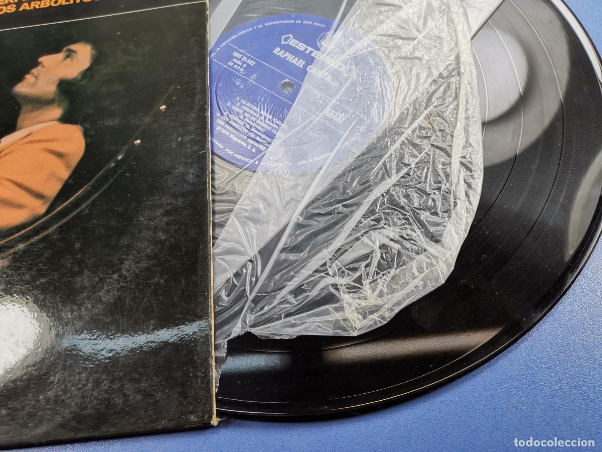 Discos de vinilo: RAPHAEL CANTA - LP - 1976 - CABARETERA Y 10 MAS - Foto 3