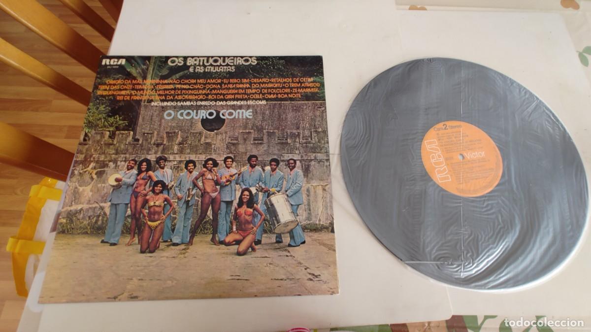Vinyl records: OS BATUQUEIROS E AS MULATAS-LP O COURO COME