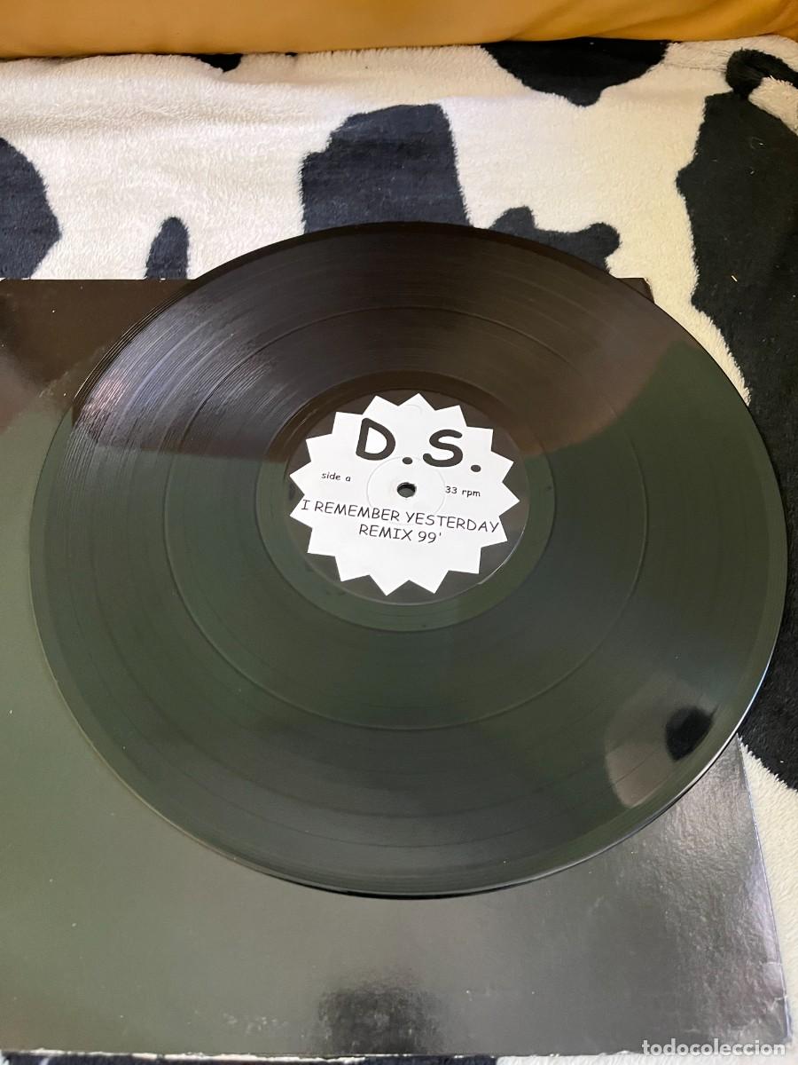 Discos de vinilo: D.S. I Remember Yesterday - Remix 99 - Foto 2