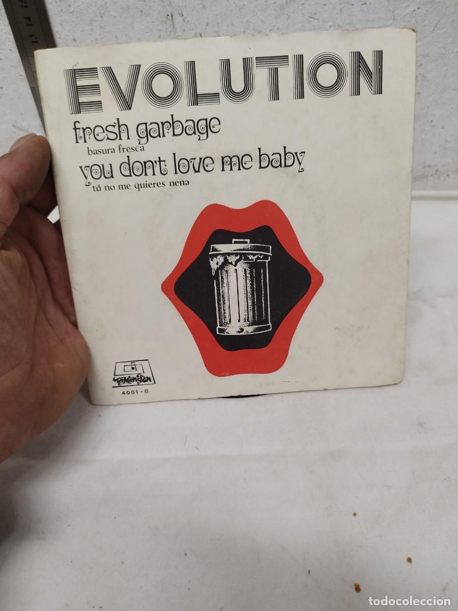 Discos de vinilo: Evolution &ndash; Fresh Garbage / You Dont Love Me Baby. Vinilo single. - Foto 1