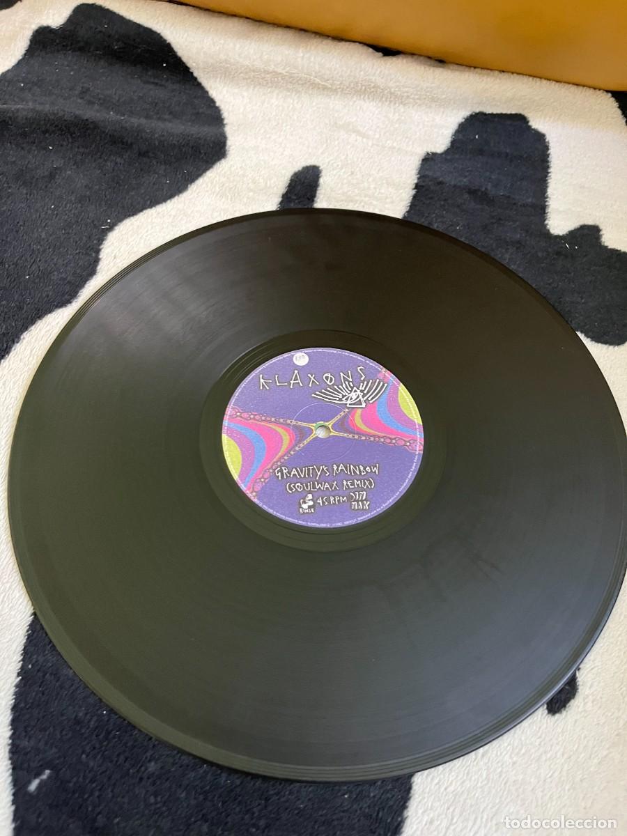 Discos de vinilo: Klaxons Gravitys Rainbow (Soulwax Remix) - Foto 2