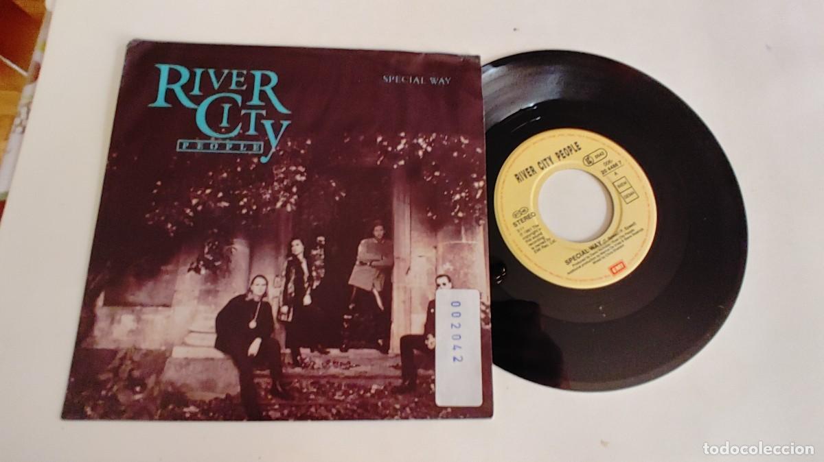 Vinyl records: RIVER CITY PEOPLE-SINGLE SPECIAL WAY