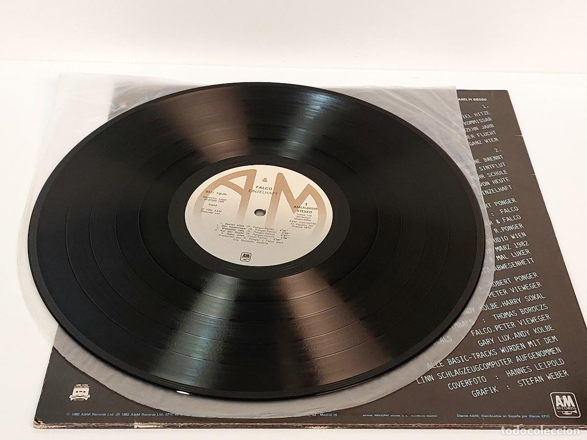 Discos de vinilo: FALCO - EINZELHAFT - 1982 - LP VINILO - Foto 3