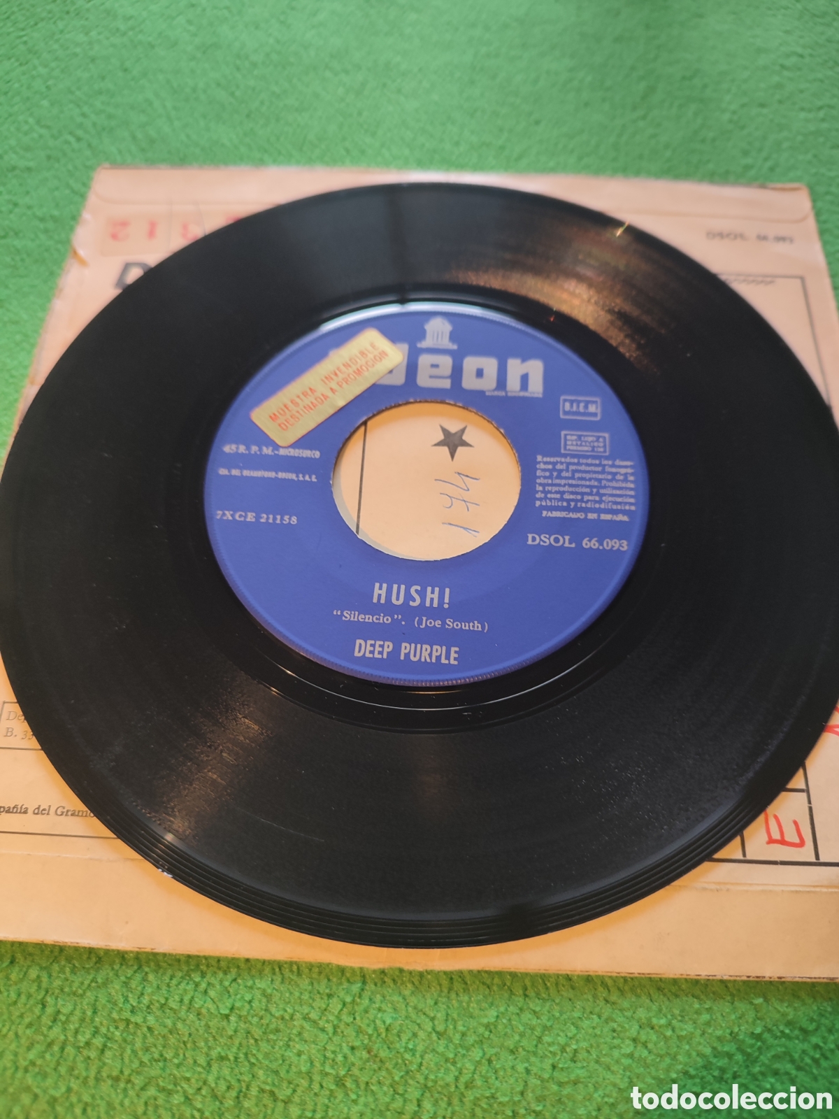 Discos de vinilo: Deep Purple - Hush / One more rainy day - Foto 3