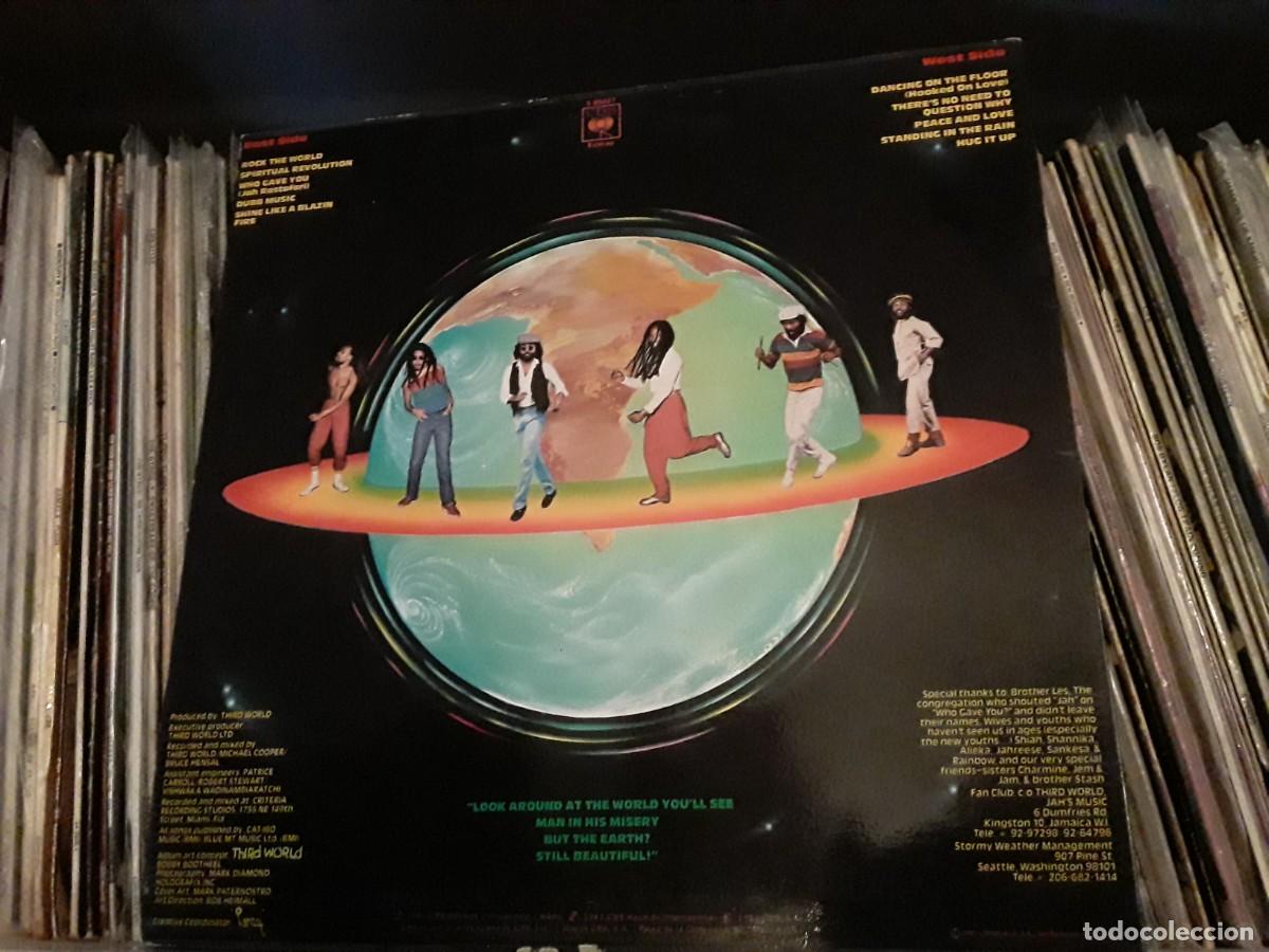 Discos de vinilo: Third World &lrm;&ndash; Rock The World - lp edic. spain 1981 - Foto 2