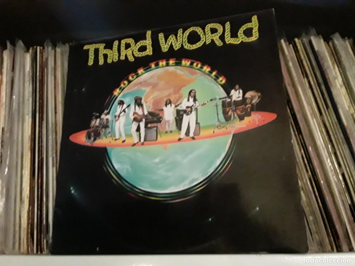 Discos de vinilo: Third World &lrm;&ndash; Rock The World - lp edic. spain 1981 - Foto 1