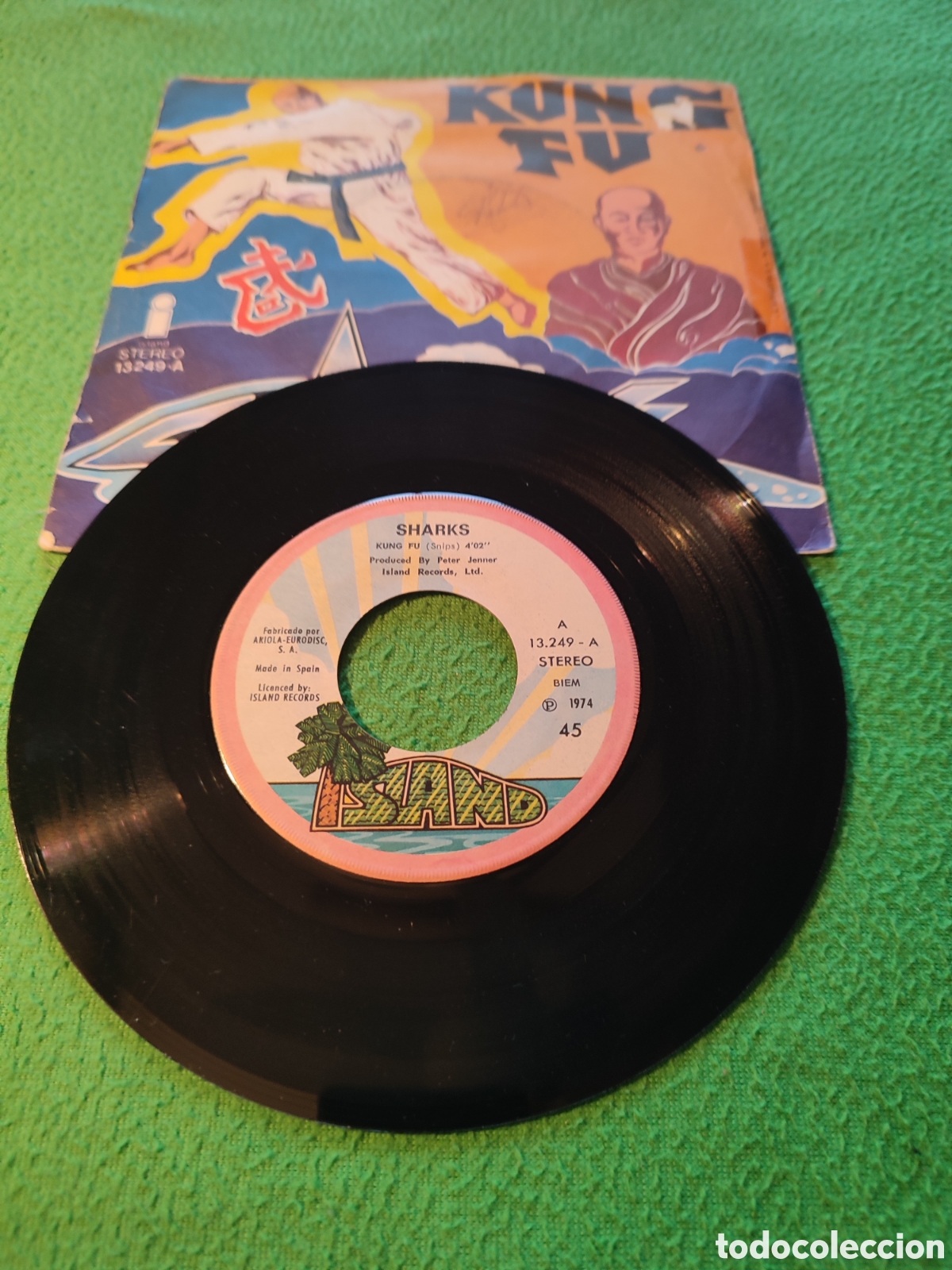 Discos de vinilo: Sharks - Kung Fu/ Elevator Dancing - Foto 2