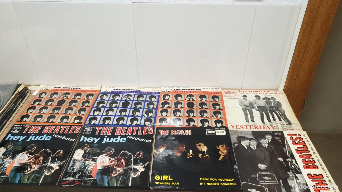 Discos de vinilo: 25 SINGLES THE BEATLES - Foto 6