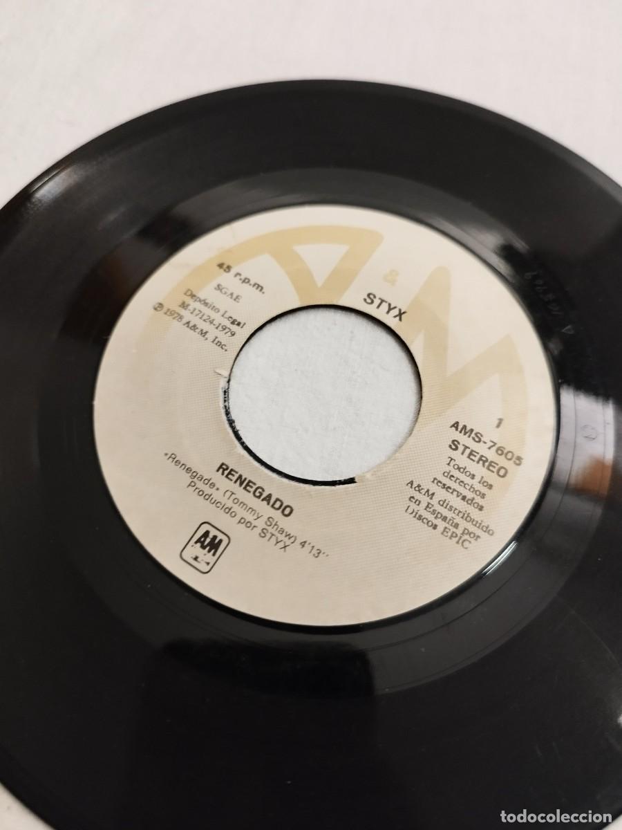Discos de vinilo: Styx &ndash; Renegado. Single 7&rdquo;. - Foto 3