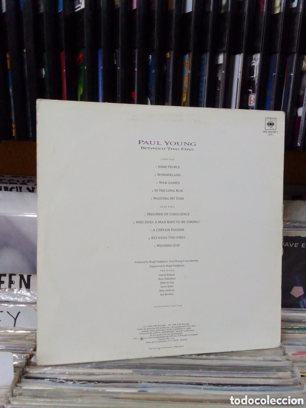 Discos de vinilo: Paul young between two fires - Foto 2