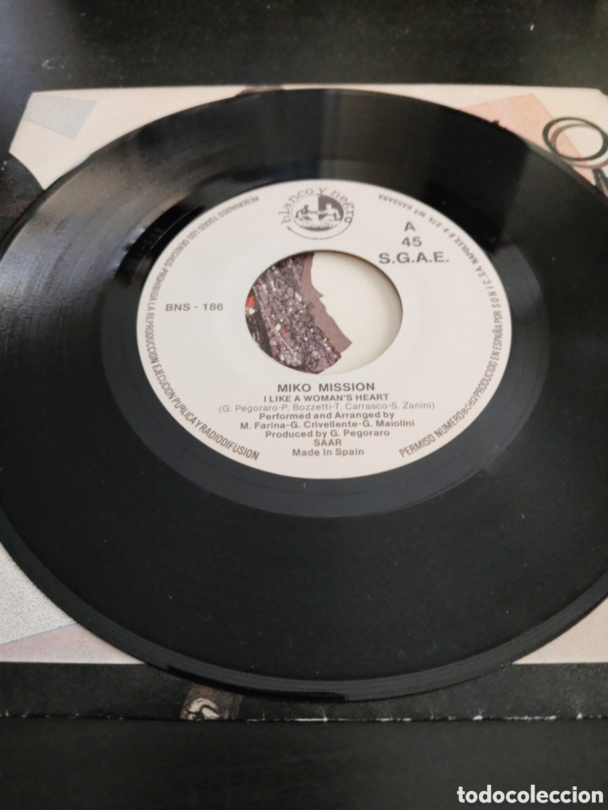 Discos de vinilo: Miko Mission&nbsp;&ndash;&nbsp;Toc Toc Toc. Vinilo 7&rdquo; single promo 1987 Espa&ntilde;a - Foto 3