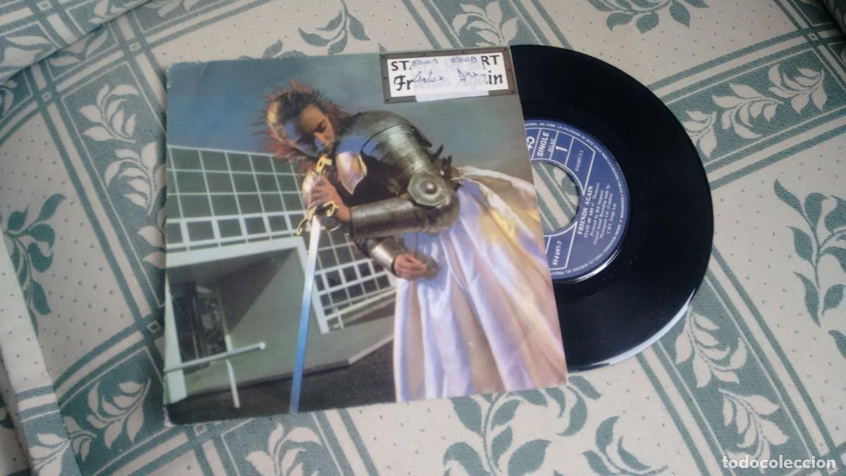 Discos de vinilo: SINGLE ( vinilo) de FRIENDS AGAIN a&ntilde;os 80 - Foto 1