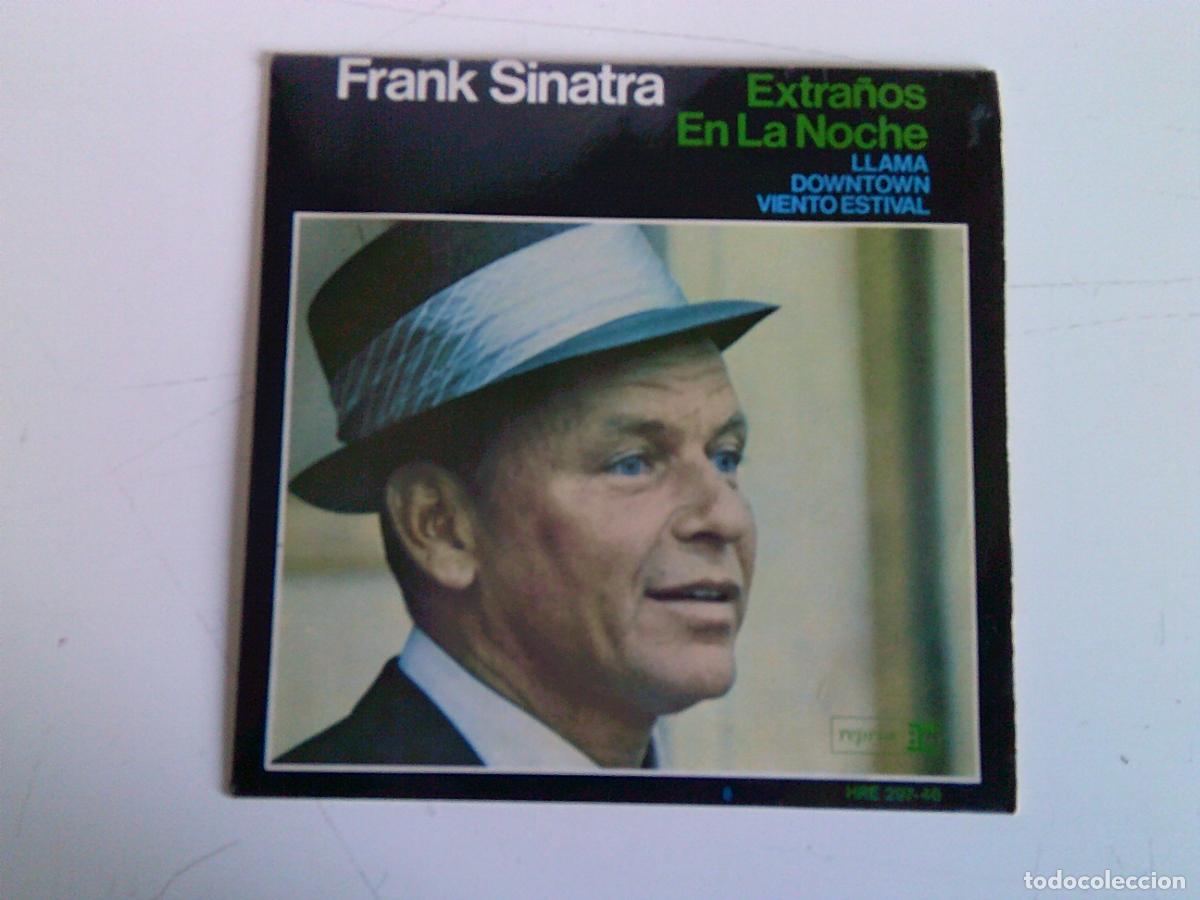 Discos de vinilo: Single Frank Sinatra extra&ntilde;os en la noche - Foto 1