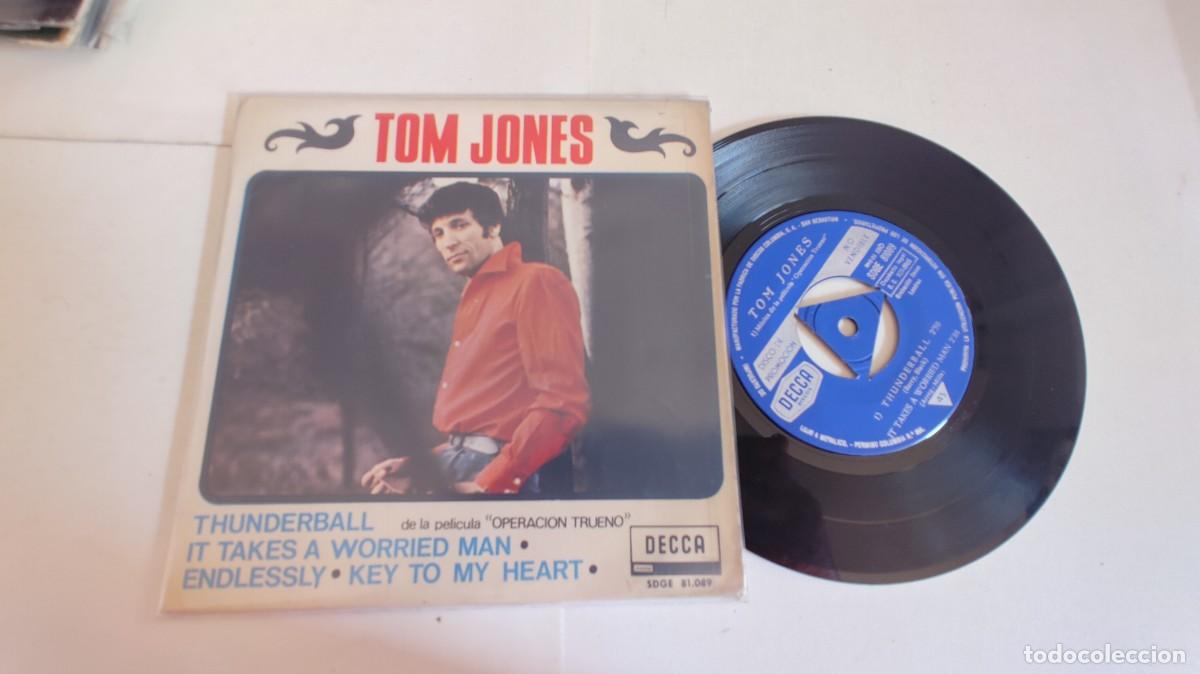 Discos de vinilo: TOM JONES-EP THUNDERBALL +3-BUEN ESTADO - Foto 1