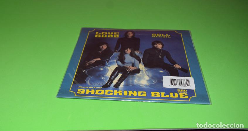 Discos de vinilo: SHOCKING BLUE &ndash; Love Buzz / Boll Weevil - SINGLE RSD 2015 - Foto 2