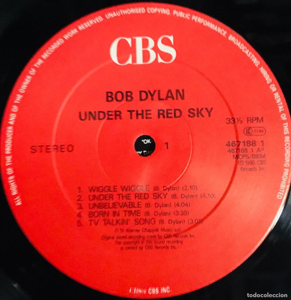 Discos de vinilo: BOB DYLAN - UNDER THE RED SKY, LP edic EU 1990 - Foto 2