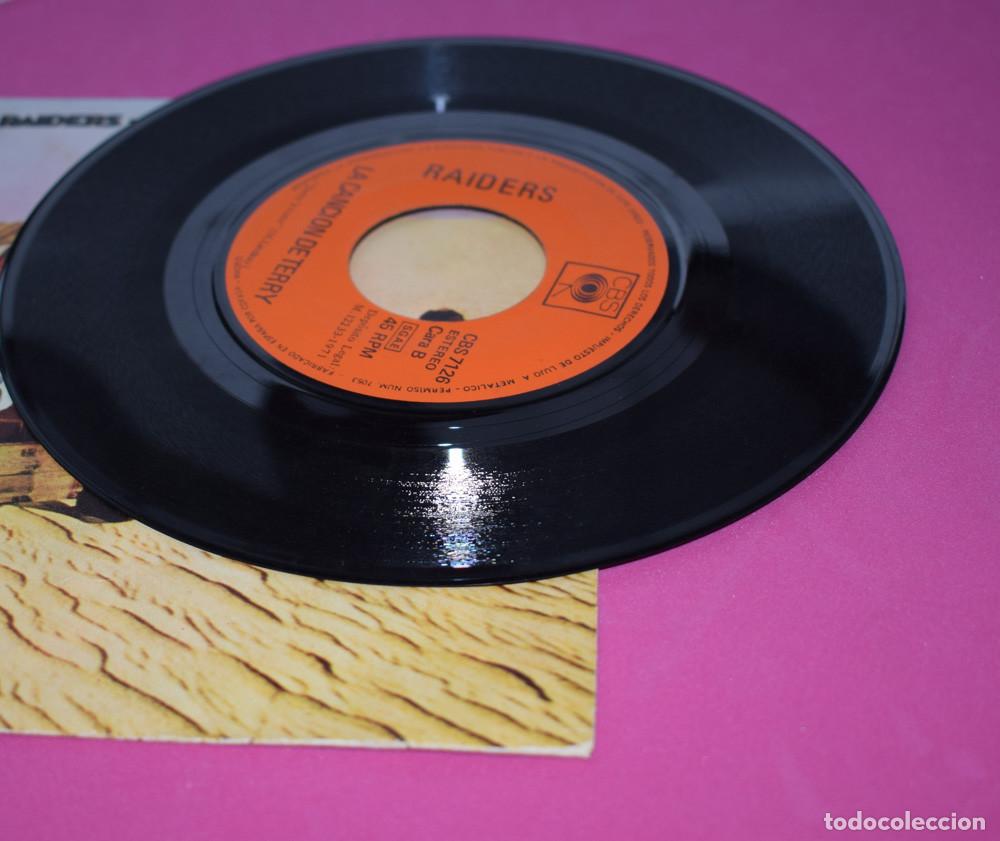 Discos de vinilo: THE RAIDERS - INDIAN RESERVATION - SINGLE 1971 - Foto 4