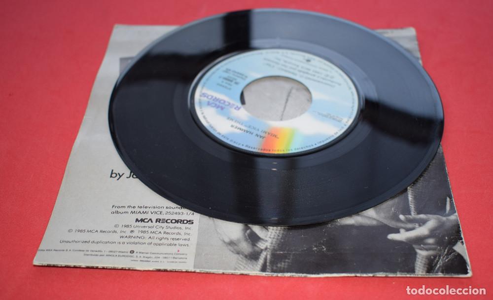 Discos de vinilo: JAN HAMMER - MIAMI VICE THEME - single 7 - 1985 - Foto 3
