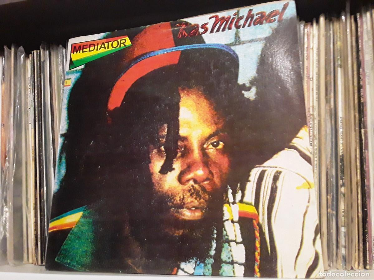 Discos de vinilo: Ras Michael &lrm;&ndash; Mediator - lp edic. jamaica 1993 - Foto 1