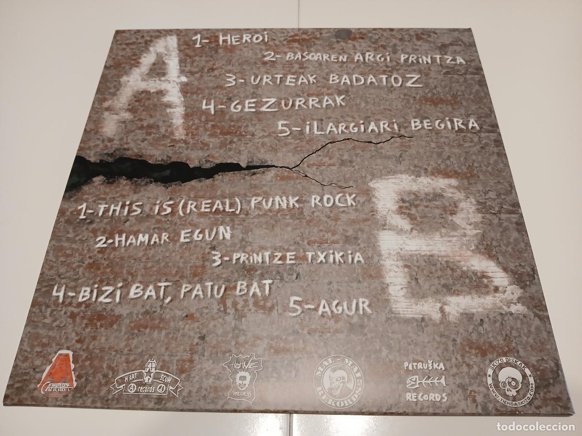 Discos de vinilo: APURTU -ORAIN ASKE ZARA- (2015) LP + CD - Foto 4