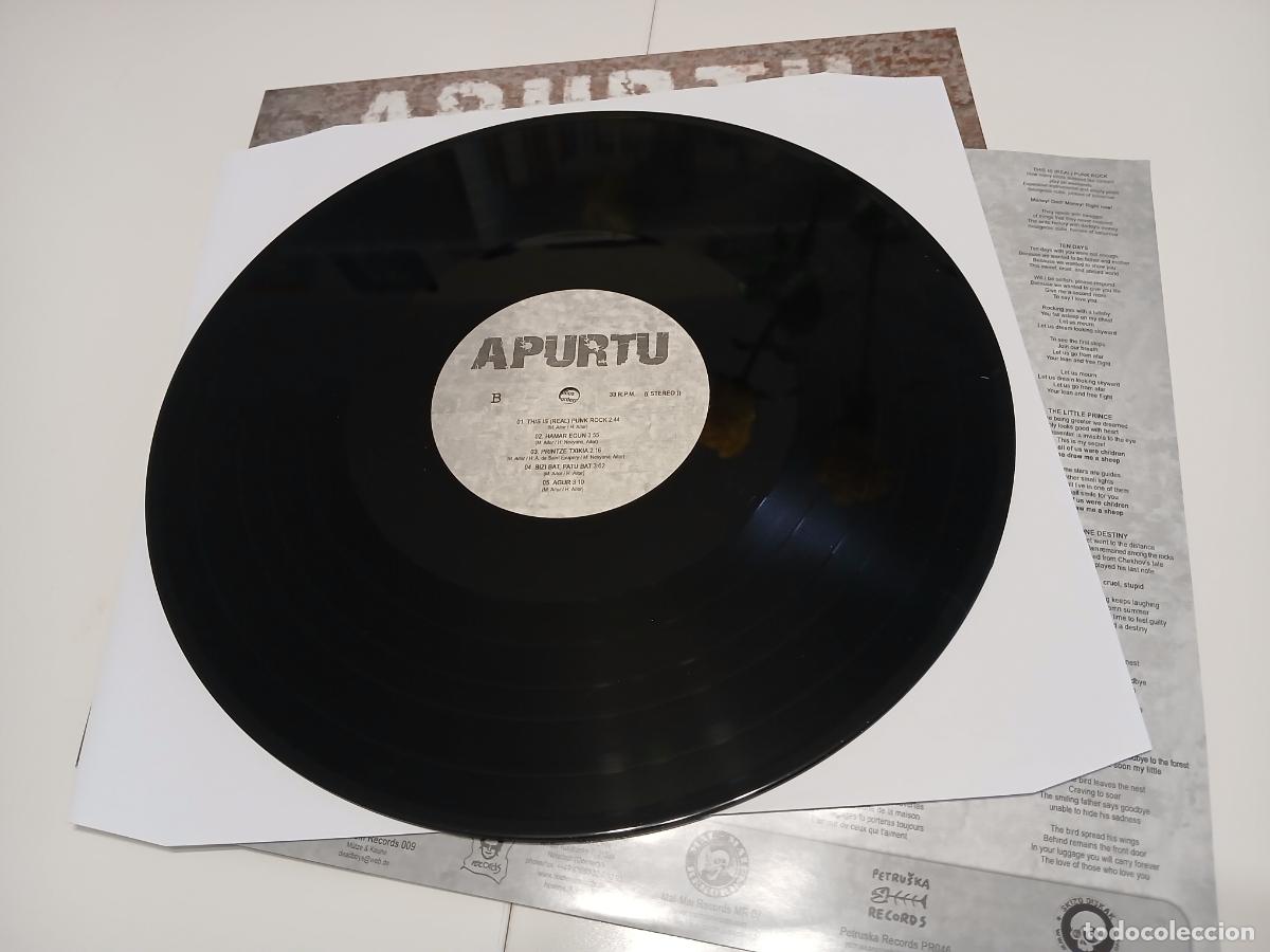 Discos de vinilo: APURTU -ORAIN ASKE ZARA- (2015) LP + CD - Foto 6
