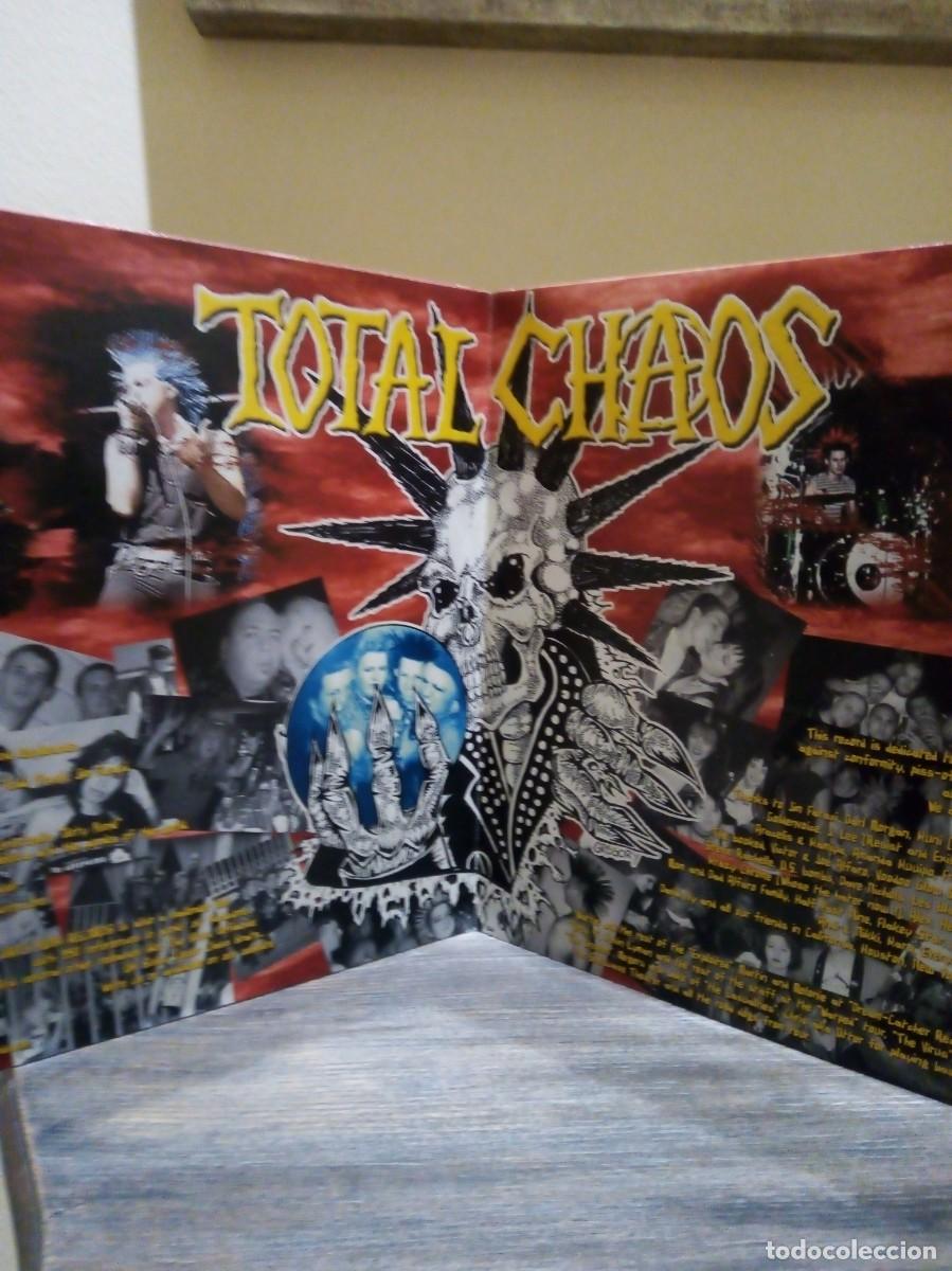 Discos de vinilo: Total chaos, punk invasi&oacute;n 2004. - Foto 2