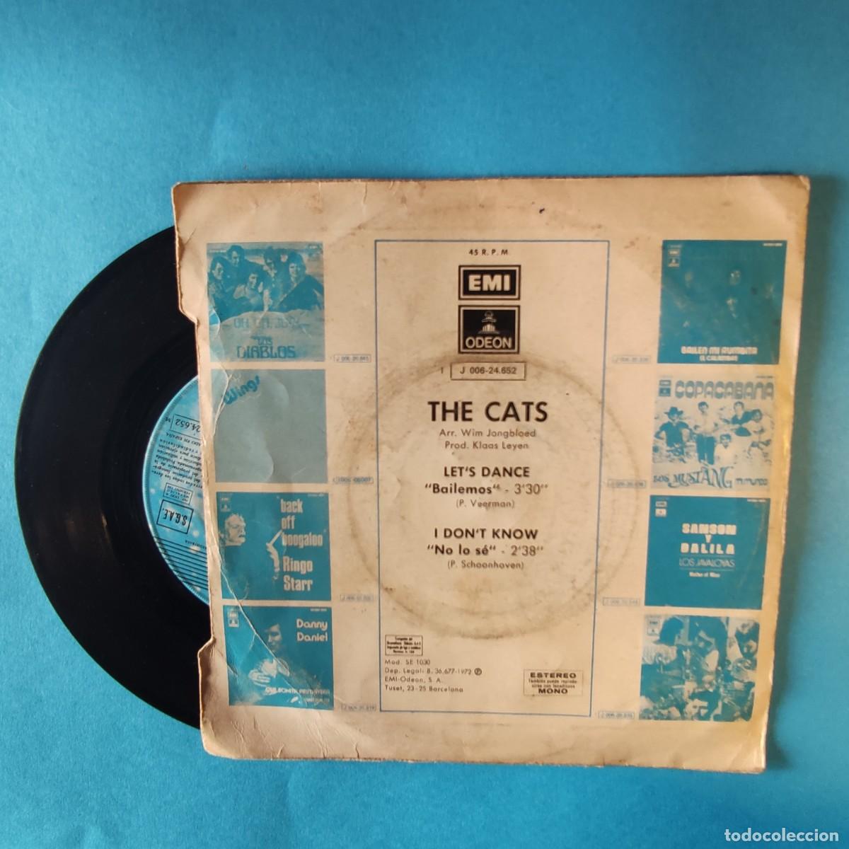 Discos de vinilo: The Cats . Lets Dance/ I DonT Know ** SINGLE EMI** JUANI - Foto 2