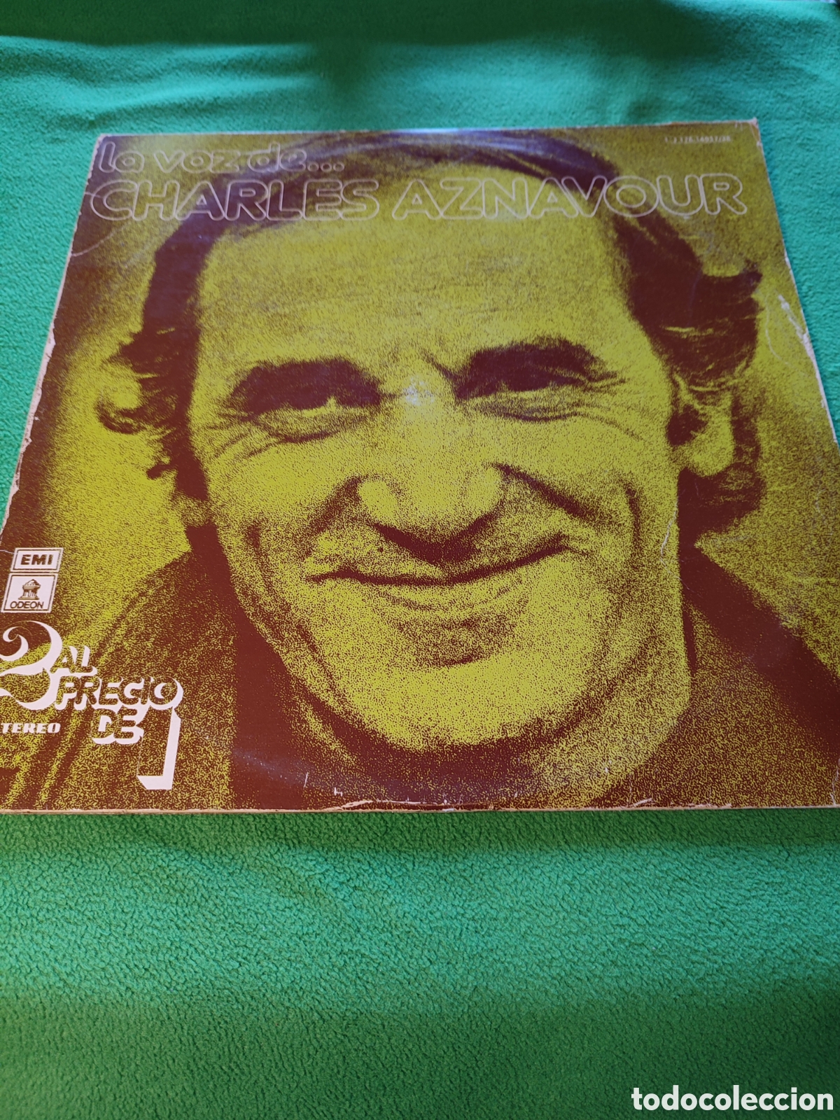 Discos de vinilo: Charles Aznavour - La voz de ... 2 al precio de 1 - Foto 1