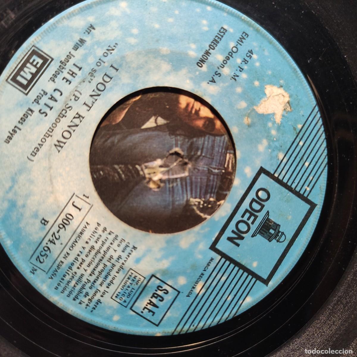 Discos de vinilo: The Cats . Lets Dance/ I DonT Know ** SINGLE EMI** JUANI - Foto 4