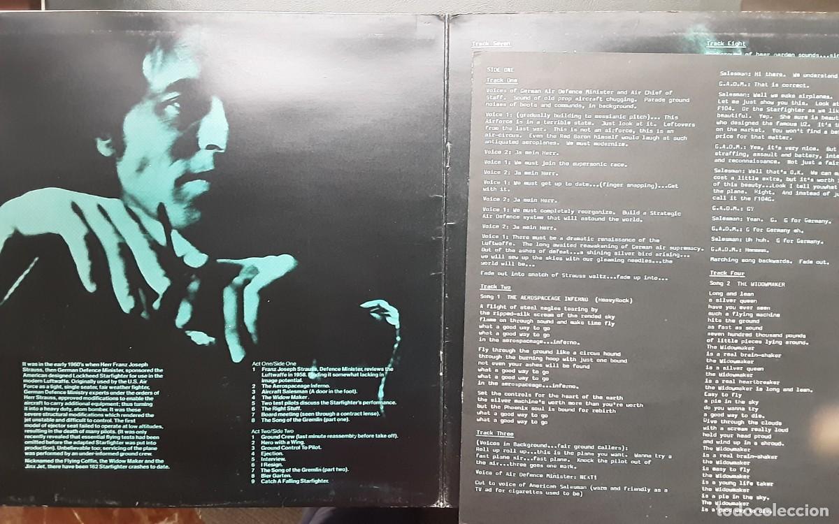 Discos de vinilo: LP CAPTAIN LOCKHEED AND THE STARFIGHTERS, BY ROBERT CALVERT - Foto 2