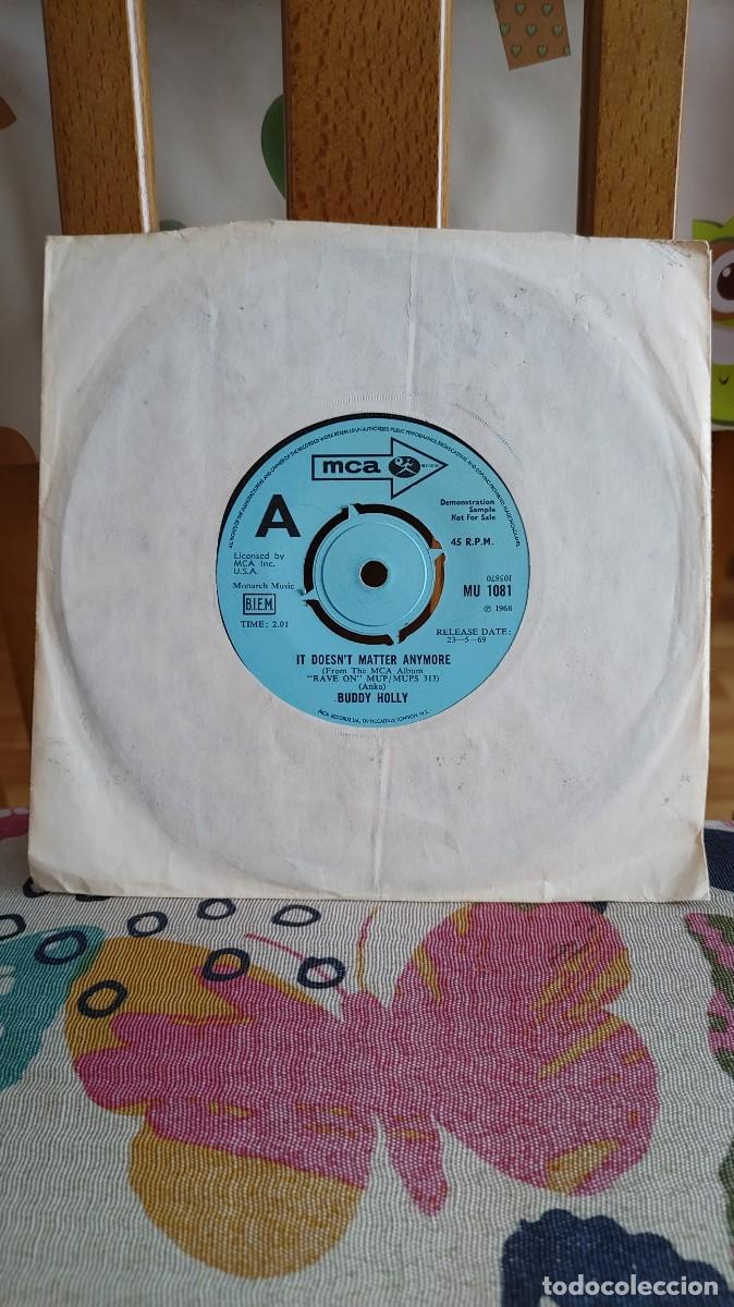 Discos de vinilo: BUDDY HOLLY-SINGLE MAYBE BABY - Foto 2