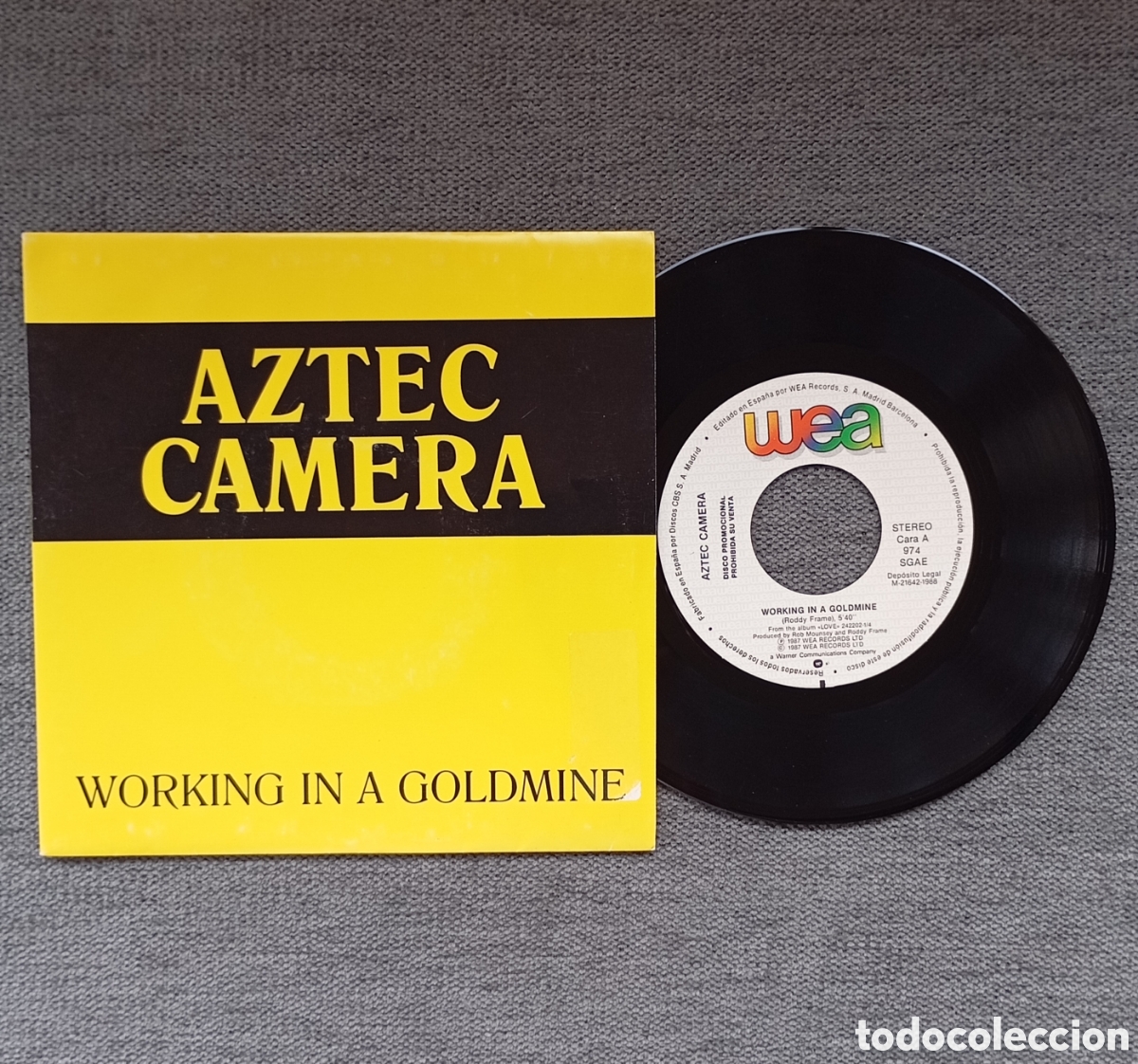 Discos de vinilo: Aztec Camera. Working In A Goldmine. Single 7&rdquo; Promo, a&ntilde;o 1987. - Foto 1