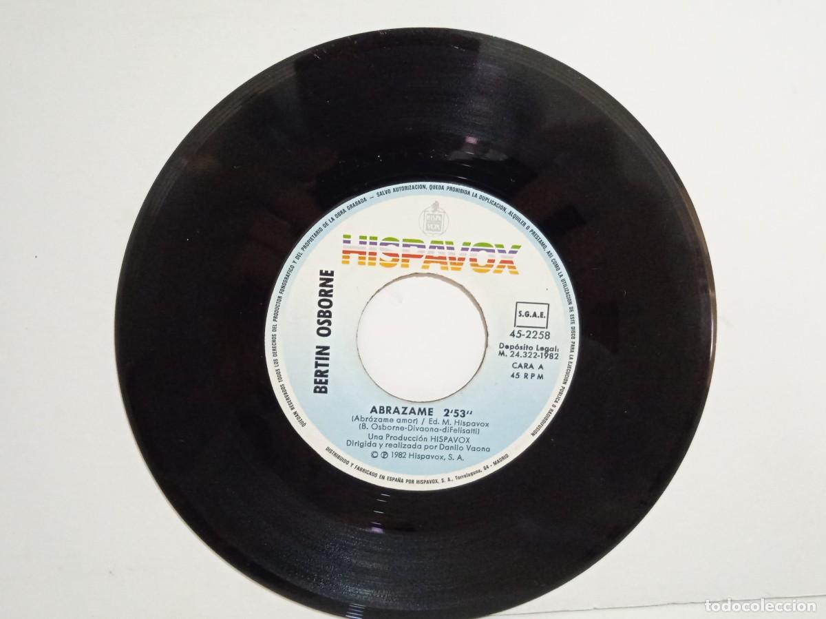 Discos de vinilo: Bert&iacute;n Osborne - Abr&aacute;zame / Era Bella - Single - 1982 - Foto 1