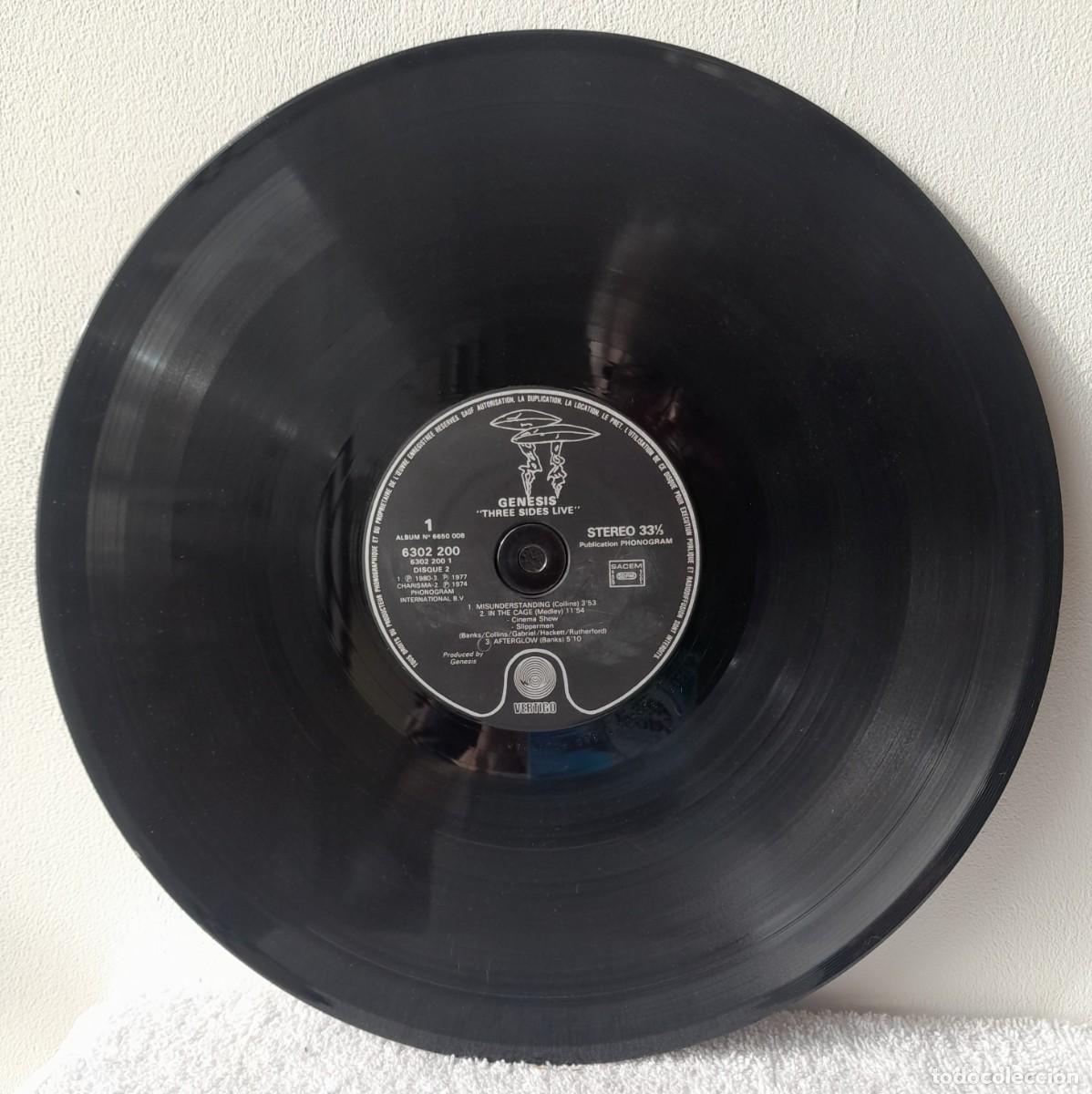 Discos de vinilo: ROCK-G&eacute;nesis. Three Sides Live. A&ntilde;o 1982 - Foto 7