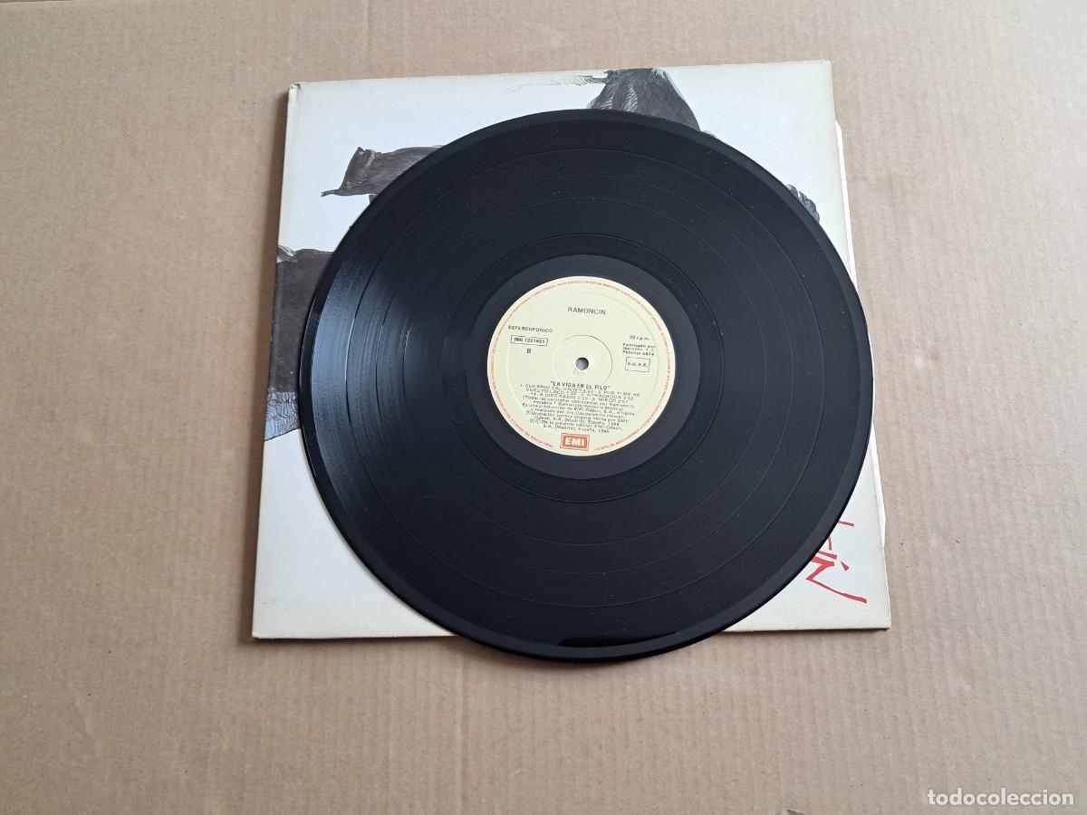 Discos de vinilo: RAMONCIN - LA VIDA EN EL FILO LP GATEFOLD 1986 - Foto 5