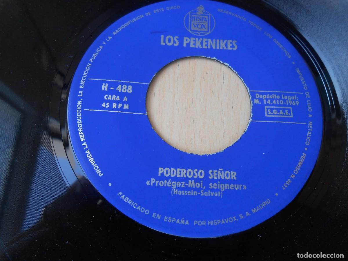 Discos de vinilo: PEKENIKES, LOS, SG, PODEROSO SE&Ntilde;OR + 1, A&Ntilde;O 1969, HISPAVOX H-488 - Foto 3