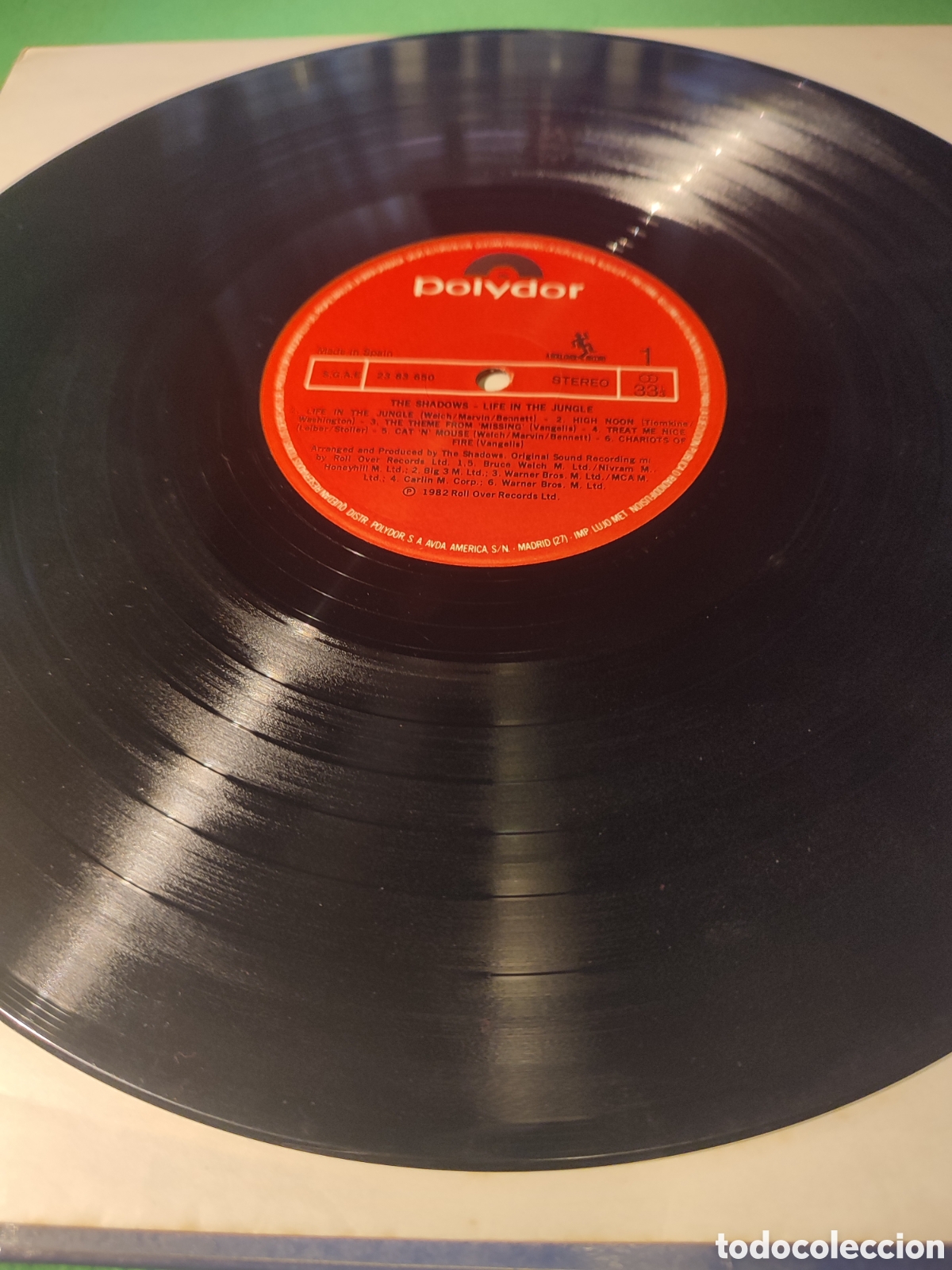 Discos de vinilo: The Shadows - Life in the jungle - Foto 3