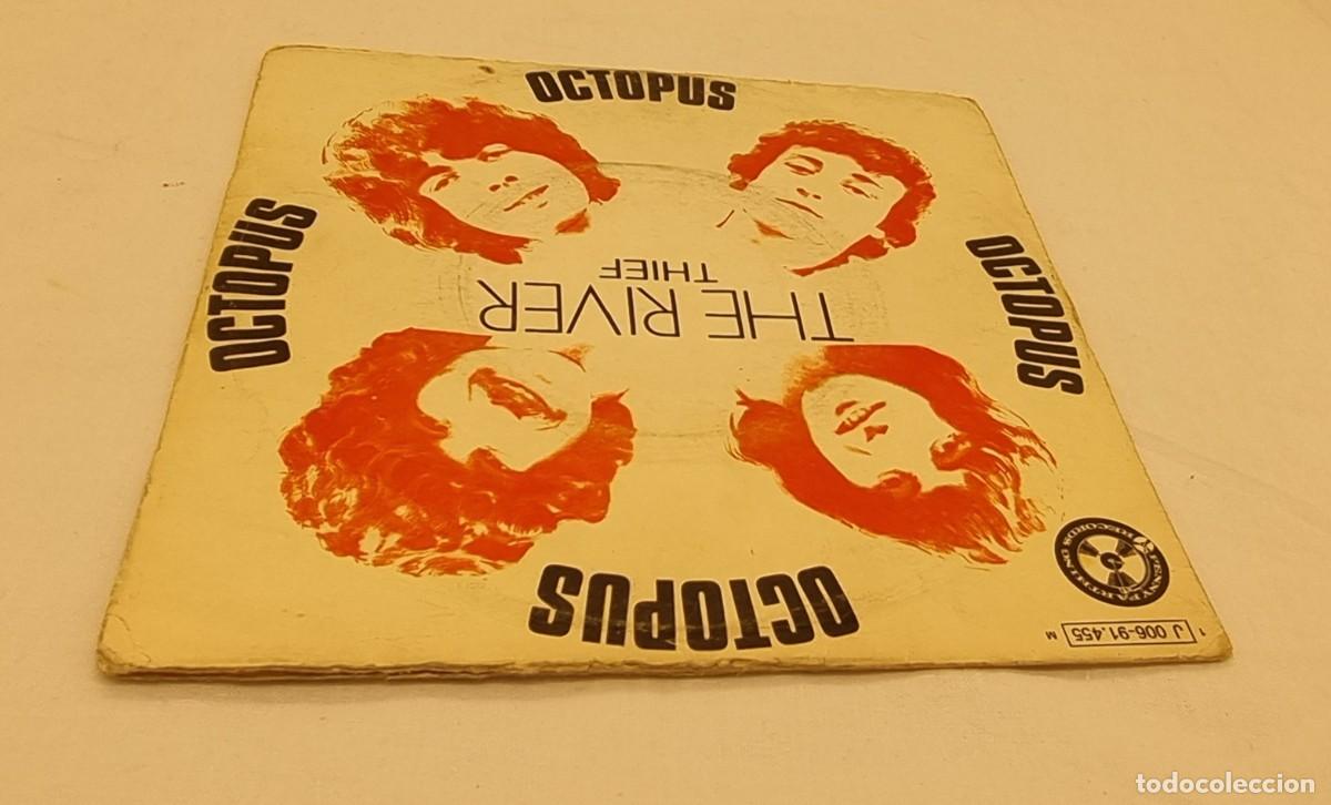 Discos de vinilo: Single Vinilo Octopus, The River, Thief, Penny Farthing 1970 - Foto 3
