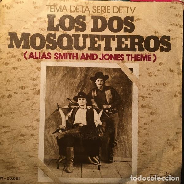 Discos de vinilo: Universal Sounds Orchestra &ndash; Los Dos Mosqueteros - Foto 1